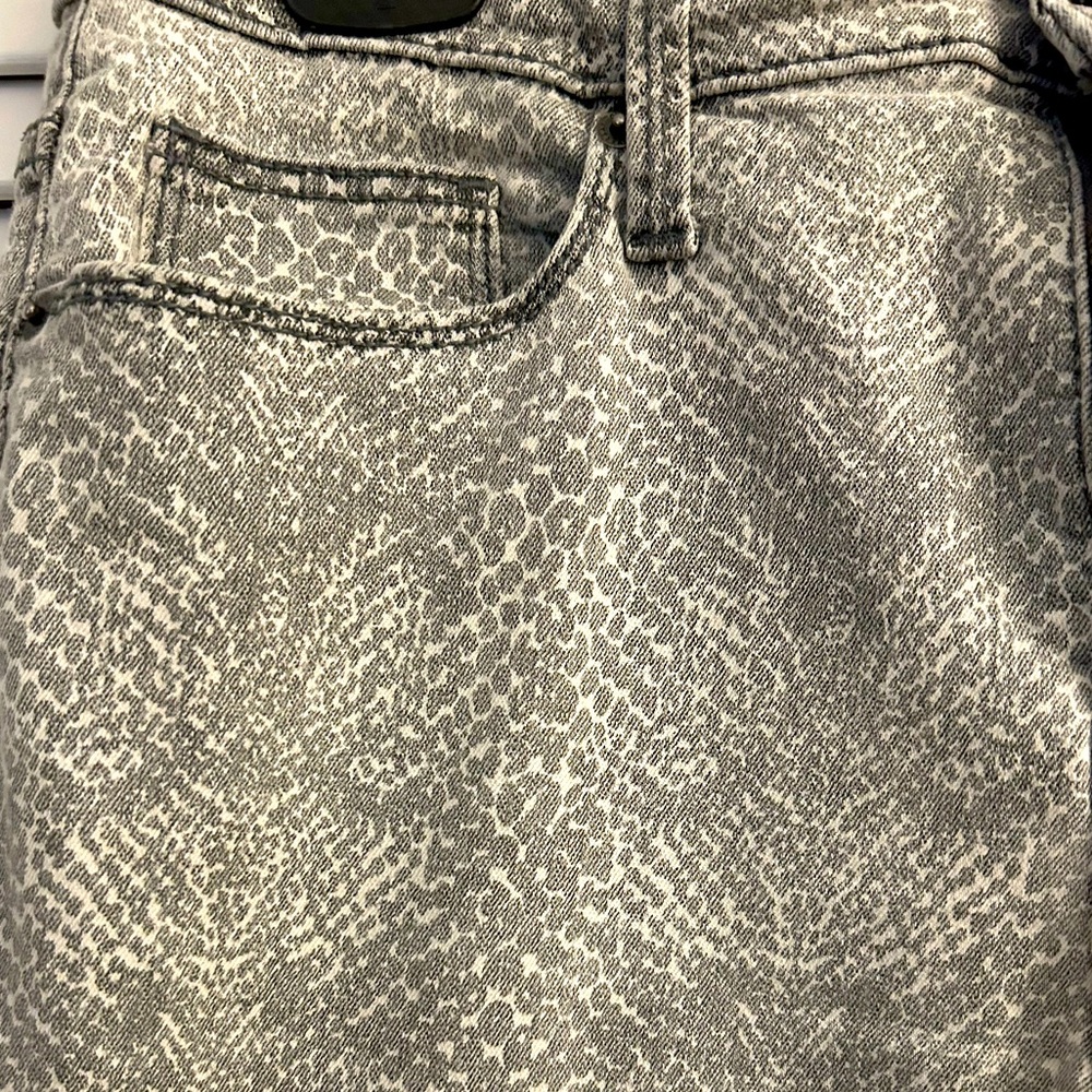 Snakeskin print - high-rise skinny jeans